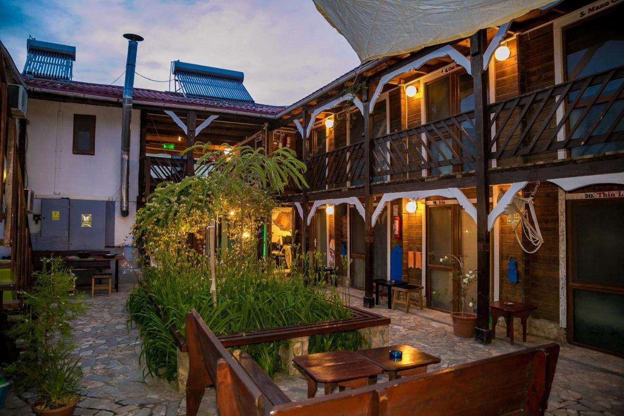 Bazart Vama Veche Hostel Bagian luar foto