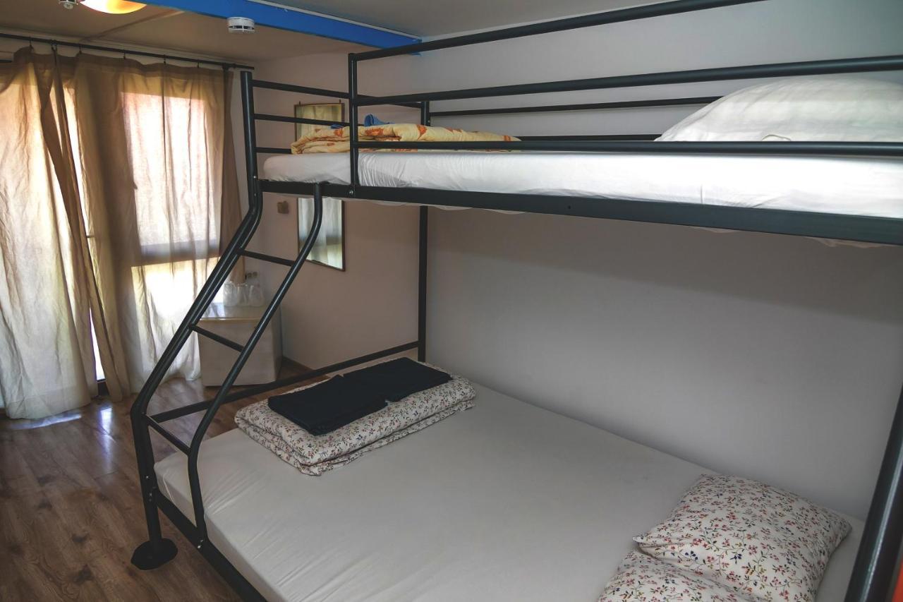 Bazart Vama Veche Hostel Bagian luar foto