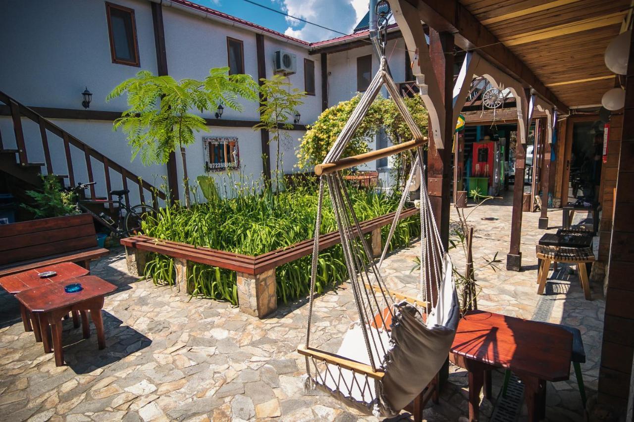 Bazart Vama Veche Hostel Bagian luar foto