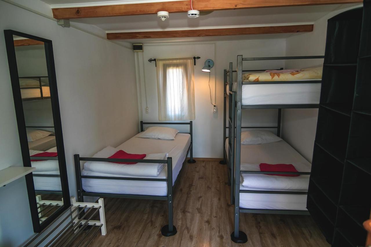 Bazart Vama Veche Hostel Bagian luar foto