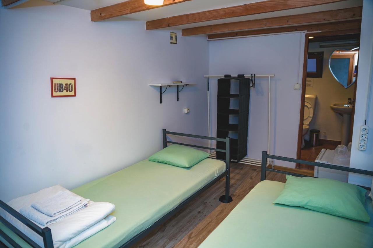 Bazart Vama Veche Hostel Bagian luar foto