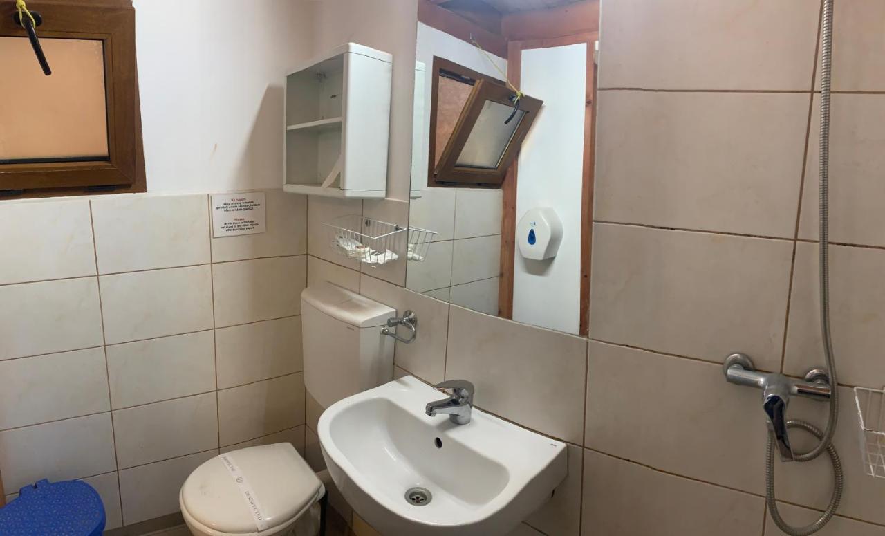 Bazart Vama Veche Hostel Bagian luar foto
